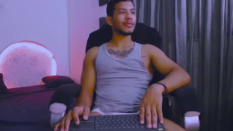 instagram damiannreed. online show from March 15, 2026, 5:02 am