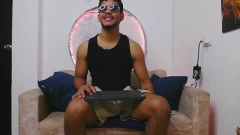 Snapshot of damiann_rees chatting on June 22, 2026, 1:18 am instagram damiannreed. online show from June 22, 2026, 1:18 am