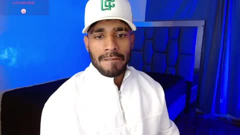 damiano_walker online show from May 7, 2026, 5:02 am