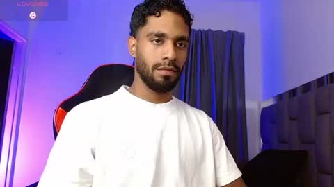 damiano_walker online show from August 5, 2026, 5:54 am
