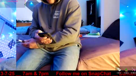 Snapshot of damienslick chatting on March 9, 2025, 4:38 am Damien Slick online show from March 9, 2025, 4:38 am