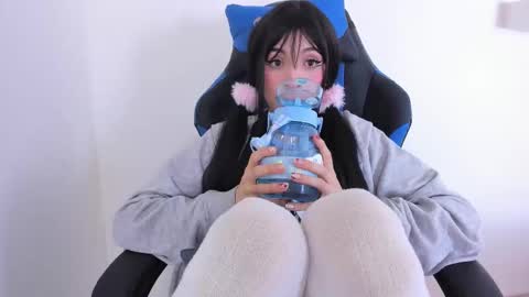 Snapshot of damiian20_ chatting on March 11, 2026, 12:22 pm Damian online show from March 11, 2026, 12:22 pm