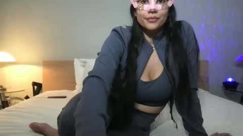 Damira Lux online show from February 16, 2025, 3:47 am
