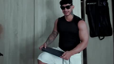 INSTAGRAM  DAMMIANMILLEROFICIAL online show from September 29, 2025, 7:40 pm