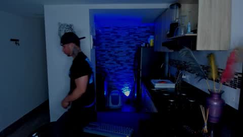 INSTAGRAM  DAMMIANMILLEROFICIAL online show from February 2, 2026, 5:06 am