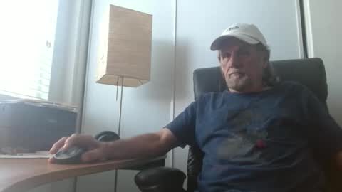 Snapshot of damn_yankee_ca chatting on April 26, 2026, 10:51 pm damn_yankee_ca online show from April 26, 2026, 10:51 pm