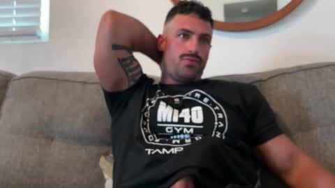 Snapshot of damnimhandsome25 chatting on November 8, 2025, 7:12 pm Clyde online show from November 8, 2025, 7:12 pm