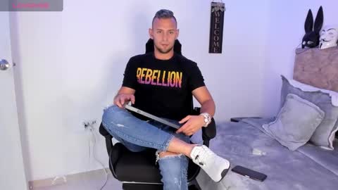 Damon bakert online show from October 1, 2025, 9:10 pm