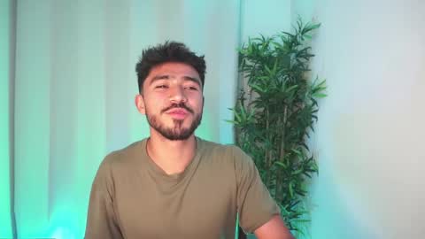 damon_frost online show from May 5, 2026, 9:23 pm