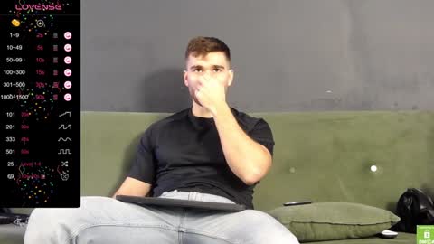 Snapshot of damonking01 chatting on February 6, 2025, 9:32 am Discount ONLYFANS -  online show from February 6, 2025, 9:32 am