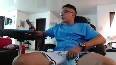 Snapshot of damyan_2003 chatting on May 23, 2026, 7:18 pm damyan_2003 online show from May 23, 2026, 7:18 pm