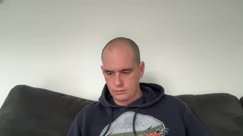 dan19202 online show from January 1, 2025, 2:52 pm