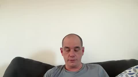 dan19202 online show from February 8, 2026, 9:02 am