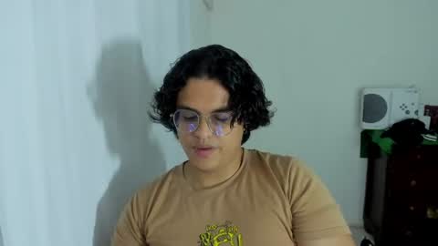 Snapshot of dan_blous chatting on July 3, 2026, 9:32 pm Diane Blosson online show from July 3, 2026, 9:32 pm
