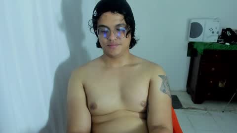 Snapshot of dan_blous chatting on July 5, 2026, 4:19 am Diane Blosson online show from July 5, 2026, 4:19 am
