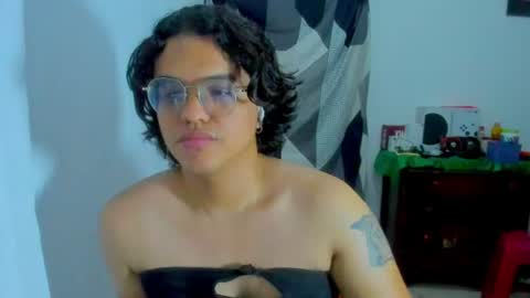 Snapshot of dan_blous chatting on July 19, 2026, 11:52 pm Diane Blosson online show from July 19, 2026, 11:52 pm