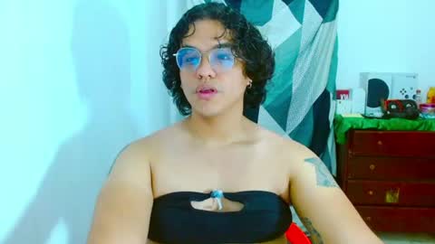 Snapshot of dan_blous chatting on July 20, 2026, 10:01 pm Diane Blosson online show from July 20, 2026, 10:01 pm