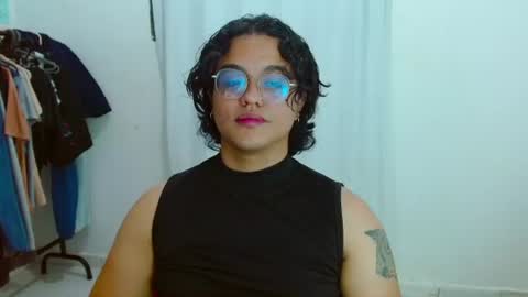 Snapshot of dan_blous chatting on July 31, 2026, 11:59 pm Diane Blosson online show from July 31, 2026, 11:59 pm