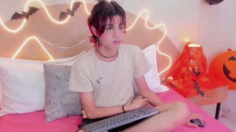 D A N online show from October 29, 2025, 2:41 pm