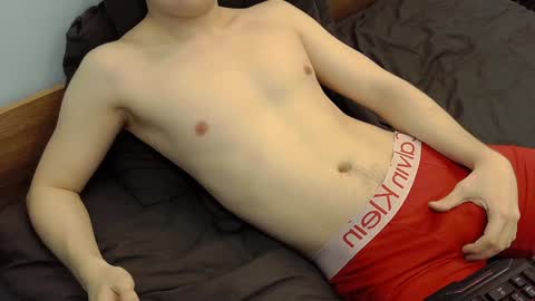 Snapshot of dan_leeroy chatting on December 4, 2024, 6:22 am Dany online show from December 4, 2024, 6:22 am