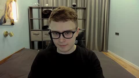 Snapshot of dan_leeroy chatting on January 2, 2025, 2:11 am Dany online show from January 2, 2025, 2:11 am