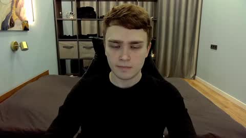 Snapshot of dan_leeroy chatting on January 31, 2025, 10:31 pm Dany online show from January 31, 2025, 10:31 pm