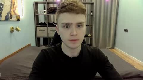 Snapshot of dan_leeroy chatting on February 16, 2025, 9:38 pm Dany online show from February 16, 2025, 9:38 pm