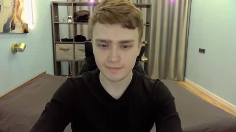 Snapshot of dan_leeroy chatting on March 7, 2025, 11:16 pm Dany online show from March 7, 2025, 11:16 pm