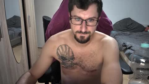 Snapshot of dan_the_man405 chatting on September 21, 2025, 6:42 pm King Dan online show from September 21, 2025, 6:42 pm