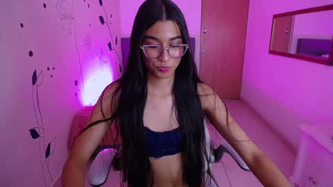 dana_paula online show from January 14, 2025, 5:56 pm