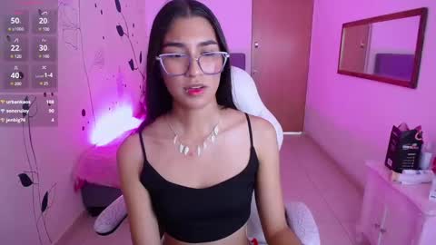 dana_paula online show from February 5, 2025, 2:59 pm