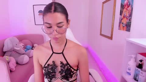 dana_paula online show from March 10, 2025, 5:50 pm