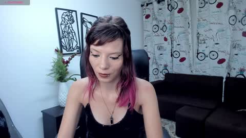 Danaa Rey online show from December 29, 2024, 11:18 am