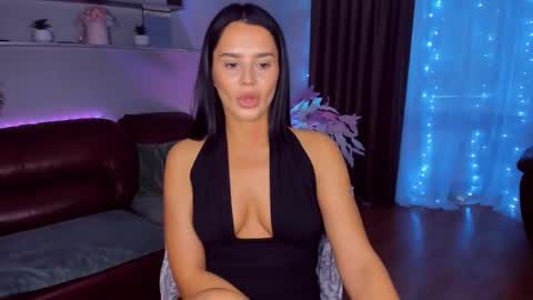 DanaMiers online show from March 10, 2026, 4:28 am