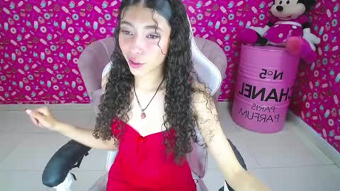 Danatella  online show from February 12, 2025, 4:00 pm
