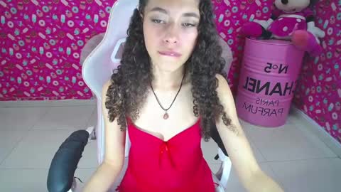 Danatella  online show from February 13, 2025, 4:28 pm