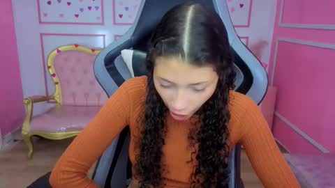 Danatella  online show from February 2, 2026, 12:59 pm