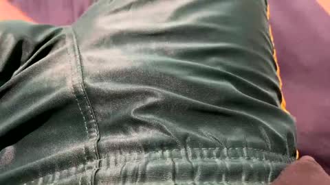 Snapshot of danbubs chatting on December 22, 2024, 5:34 am danbubs online show from December 22, 2024, 5:34 am