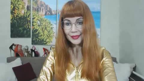 Snapshot of danceglory chatting on May 13, 2026, 6:11 am Danceglory online show from May 13, 2026, 6:11 am