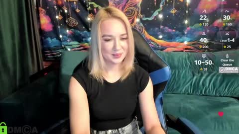 dances_queen online show from April 4, 2026, 6:55 am