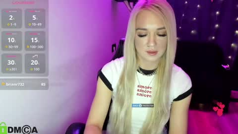 dances_queen online show from May 8, 2026, 7:36 am