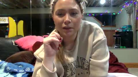 dandy69candy online show from March 6, 2025, 6:08 am