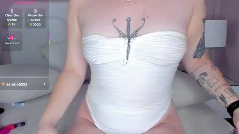 Daniela online show from December 22, 2025, 2:47 pm