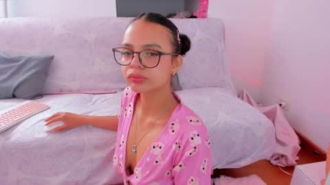 Danesa online show from May 12, 2026, 5:21 pm