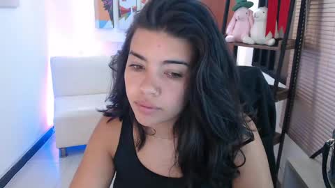 Veronica online show from May 13, 2026, 11:51 am