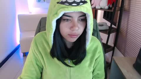 Veronica online show from May 23, 2026, 12:09 pm
