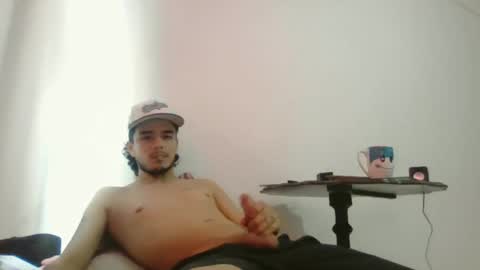 Snapshot of dani_42017 chatting on December 15, 2024, 6:59 pm dani_42017 online show from December 15, 2024, 6:59 pm