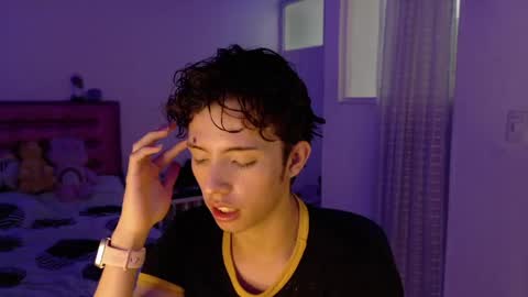 Snapshot of dani_dancer chatting on April 17, 2026, 9:40 pm Dani Dancer online show from April 17, 2026, 9:40 pm