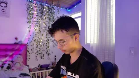 Snapshot of dani_dancer chatting on April 30, 2026, 8:37 pm Dani Dancer online show from April 30, 2026, 8:37 pm