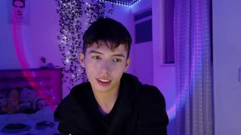 Snapshot of dani_dancer chatting on May 7, 2026, 12:49 am Dani Dancer online show from May 7, 2026, 12:49 am